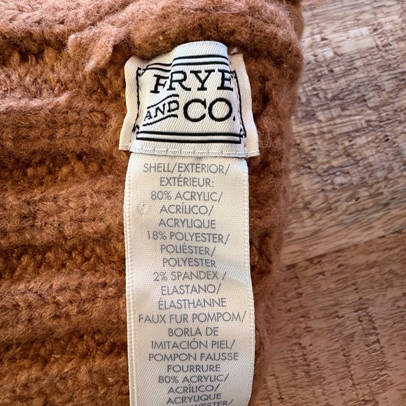 Frye toque - Picture 2 of 3